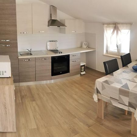 Apartments Slisko Пореч Екстериор снимка