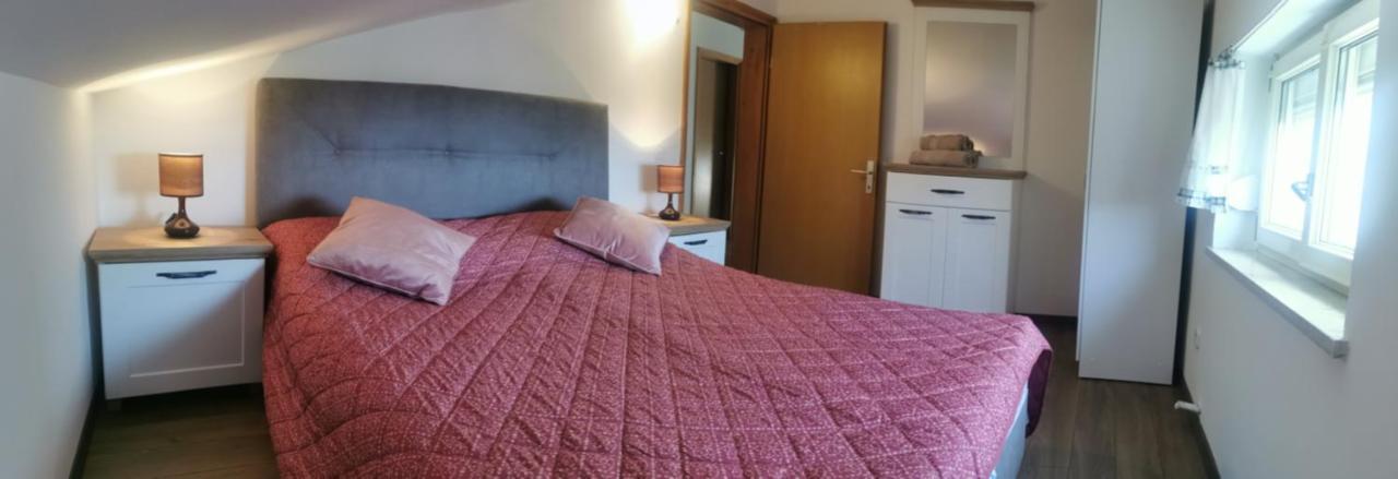 Apartments Slisko Пореч Екстериор снимка