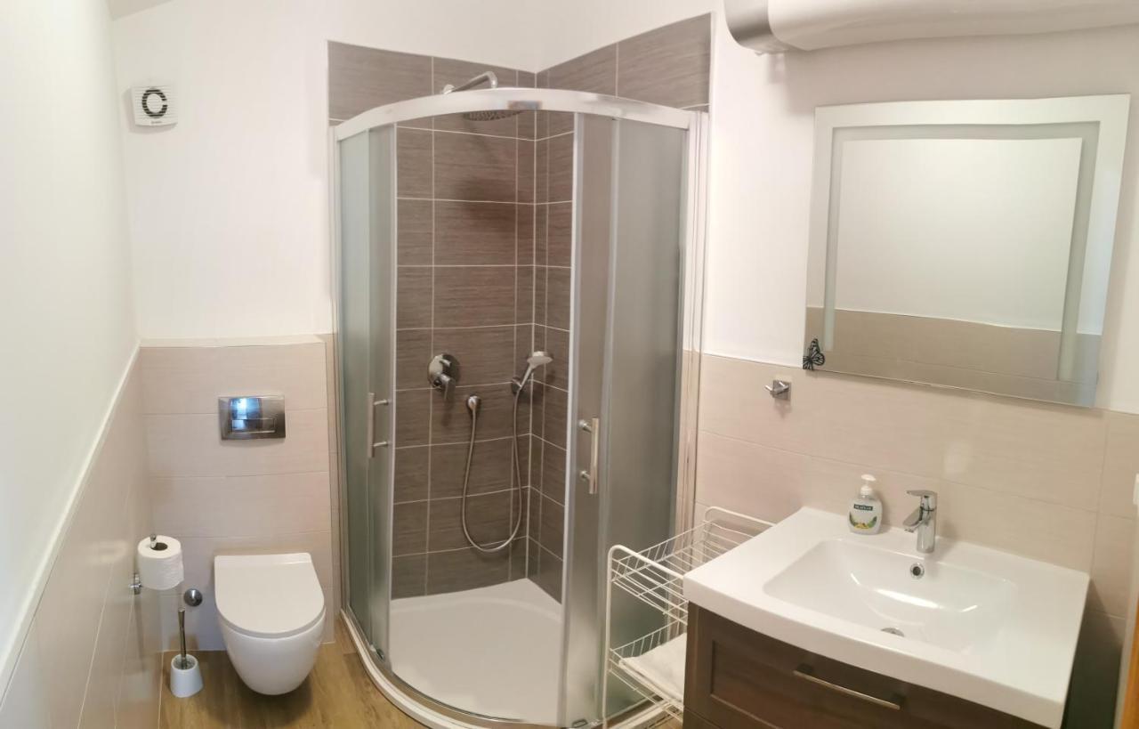 Apartments Slisko Пореч Екстериор снимка