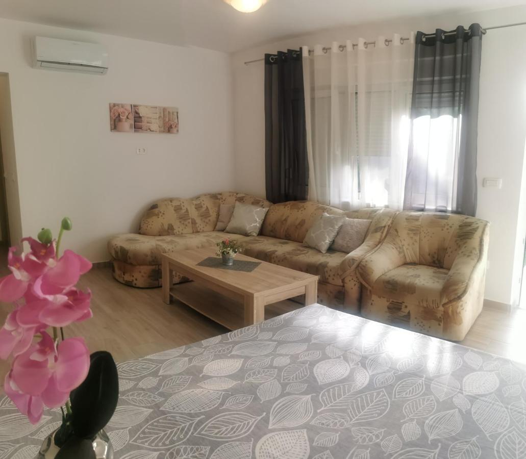 Apartments Slisko Пореч Екстериор снимка