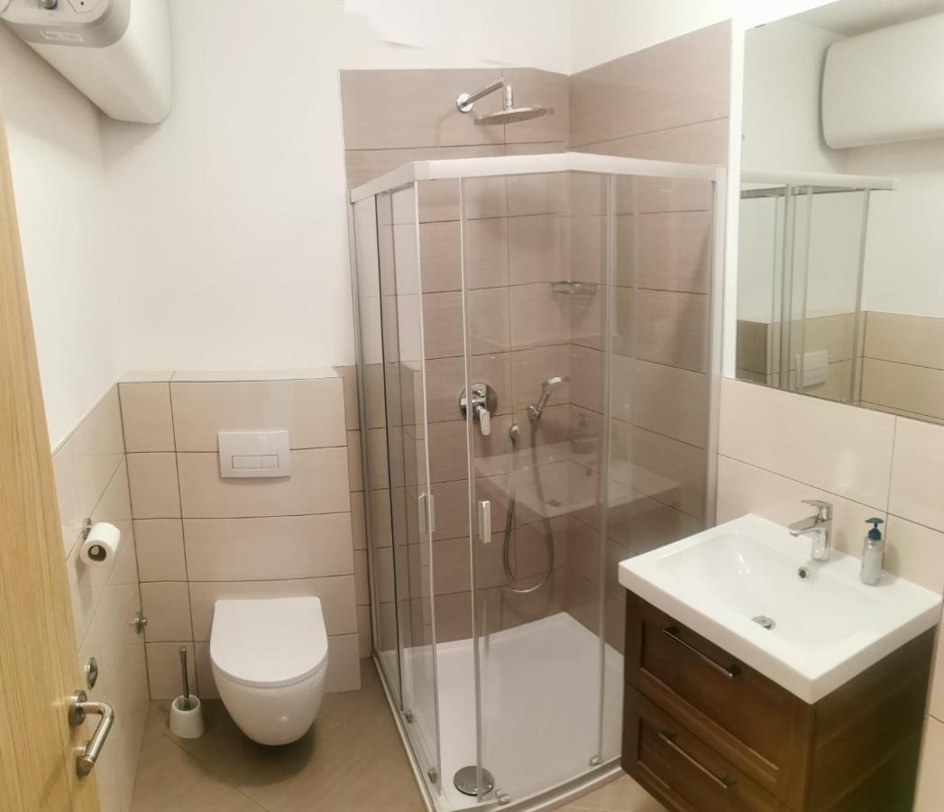 Apartments Slisko Пореч Екстериор снимка